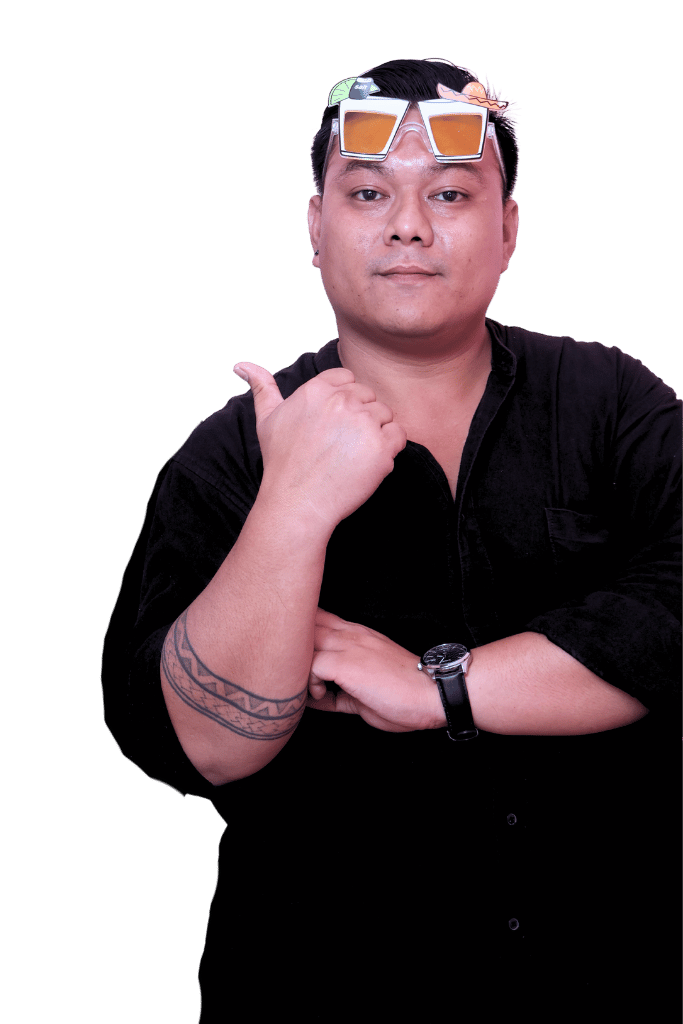 Reva, graphic designer and full-stack developer